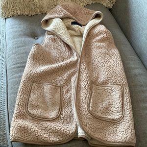 Big fuzzy comfy sweater vest!!